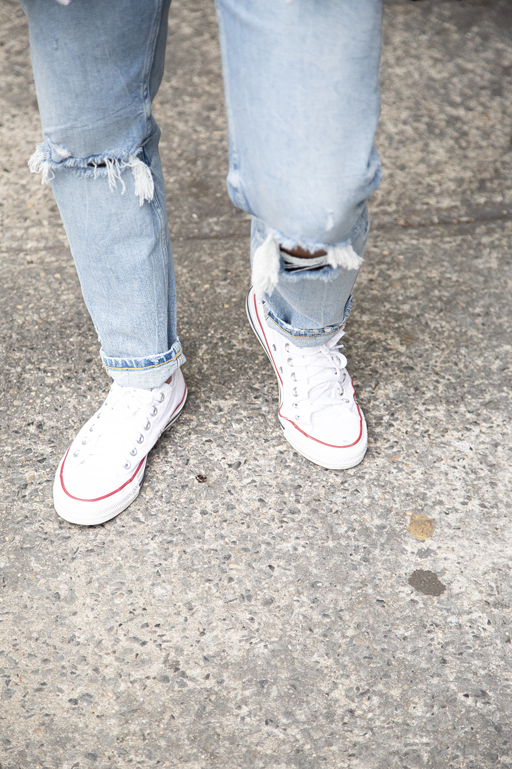 How To Clean White Converse | SHESOMAJOR